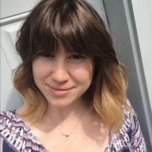 Meet your Posher, Emily